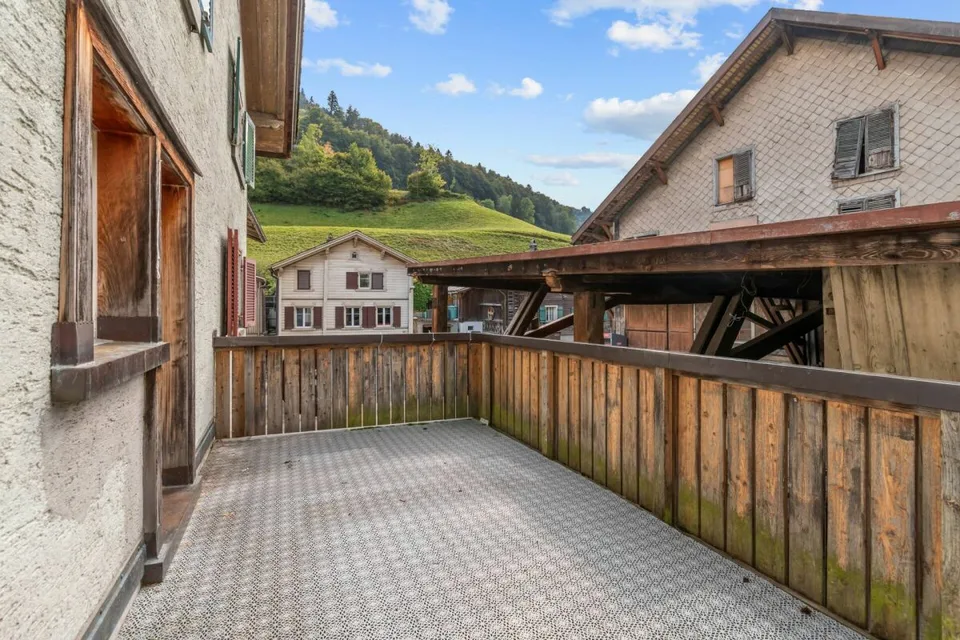 Maison de rangée à rénover avec abri au bord de la Linth – photo 7 sur 14