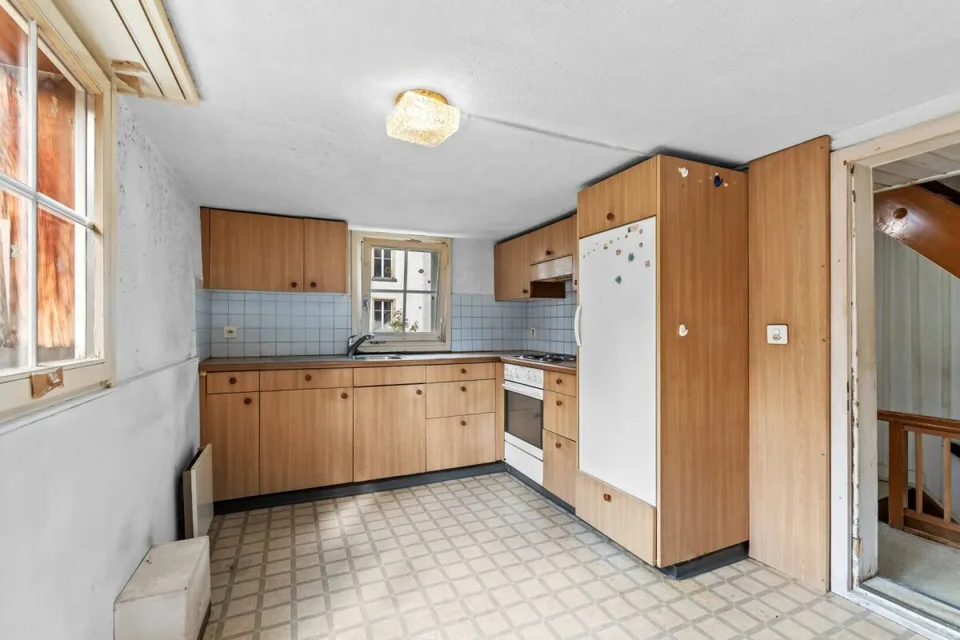 Maison de rangée à rénover avec abri au bord de la Linth – photo 6 sur 14