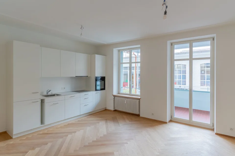 Charmante und gemütliche 3-Zimmer-Altbauwohnung mit Balkon – Foto 3 von 10