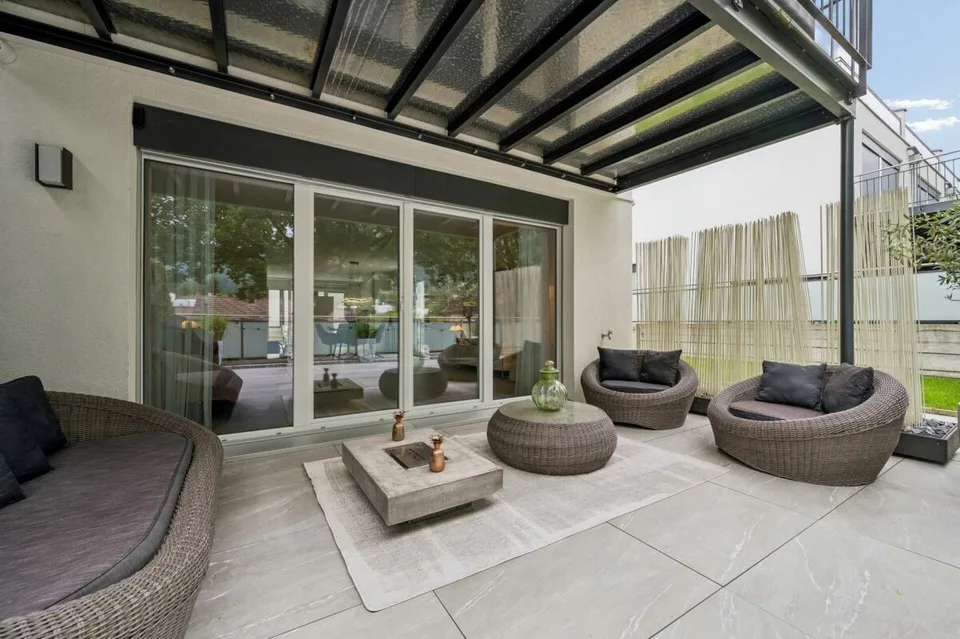 Maison mitoyenne neuve avec beaucoup de lumière et des espaces extérieurs spacieux – photo 9 sur 13