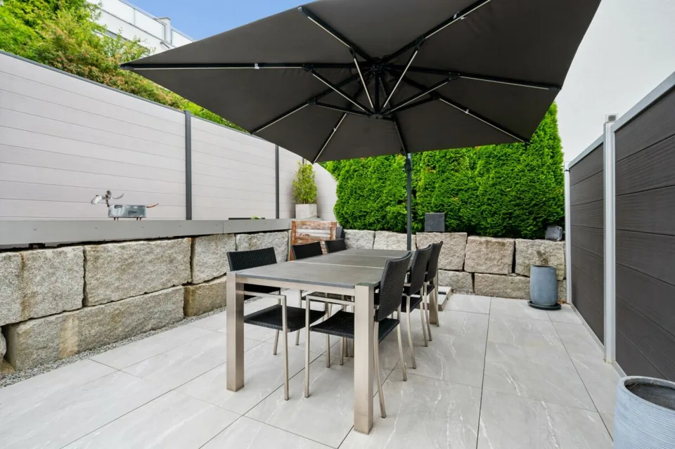 Maison mitoyenne neuve avec beaucoup de lumière et des espaces extérieurs spacieux – photo 10 sur 13