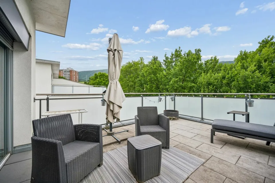 Maison mitoyenne neuve avec beaucoup de lumière et des espaces extérieurs spacieux – photo 8 sur 13