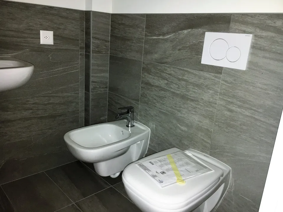 Stabio, im Kern, 3.5-Zimmer-Wohnung mit zwei Bädern – Foto 6 von 9