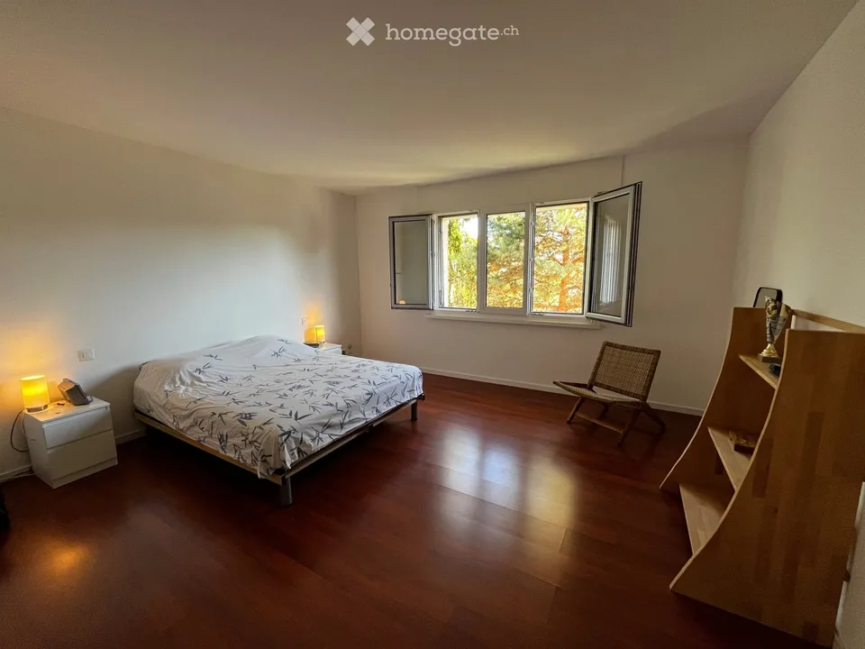 Schönes 4,5-Zimmer-Apartment im letzten Stock mit Seeblick in Pully – Foto 4 von 5