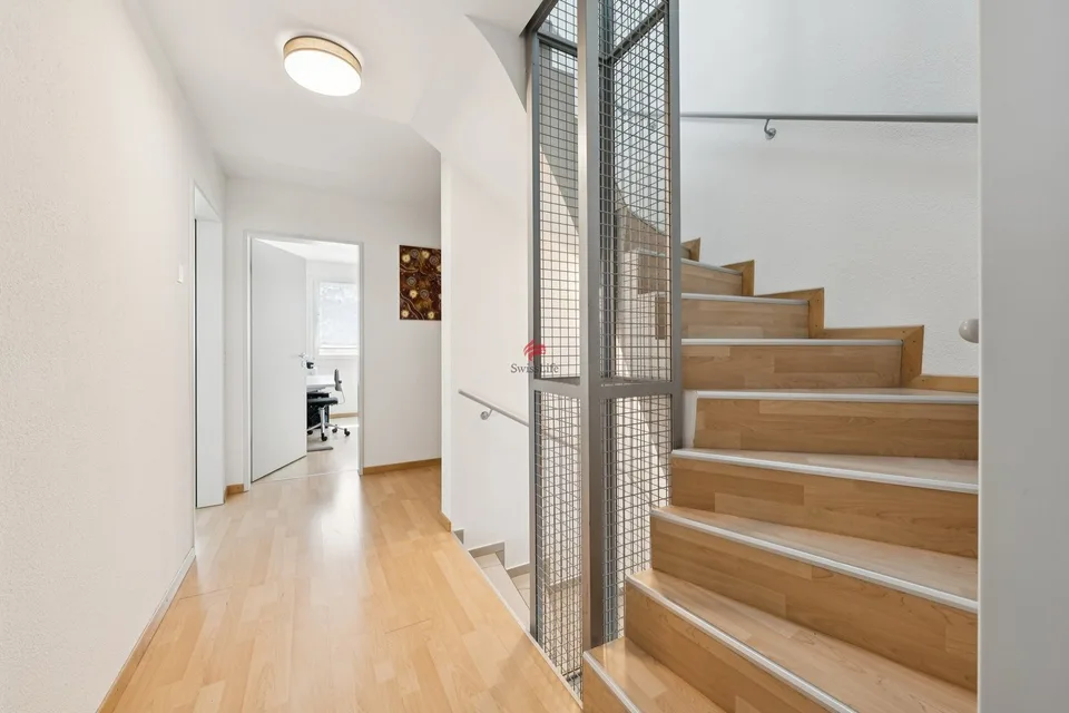 Panorama Doppeleinfamilienhaus mit See- und Bergsicht – Foto 10 von 13