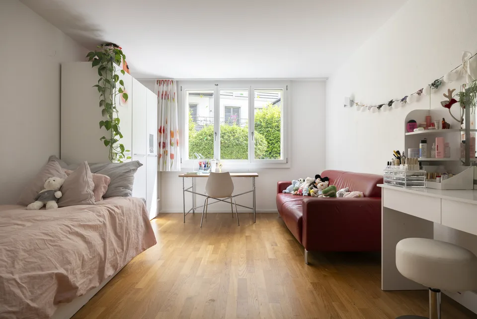APPARTEMENT JARDIN SPACIEUX DANS UN EMPLACEMENT POPULAIRE À MURI – photo 9 sur 13