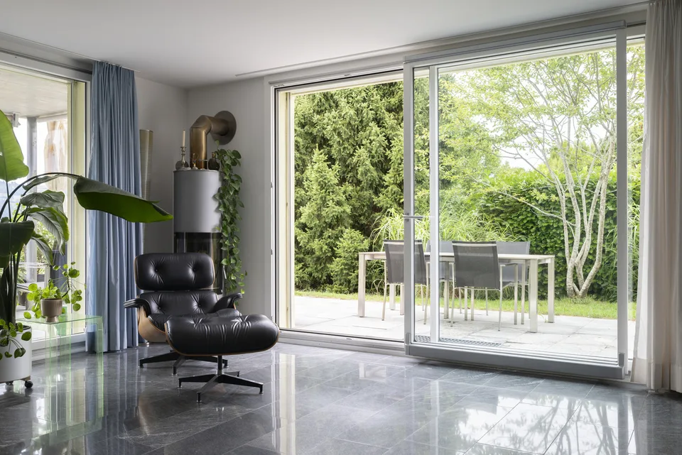 APPARTEMENT JARDIN SPACIEUX DANS UN EMPLACEMENT POPULAIRE À MURI – photo 4 sur 13