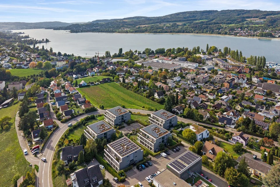Appartamento esclusivo di 4,5 locali con giardino, molto spazio, verde, luce e privacy – foto 25 di 26