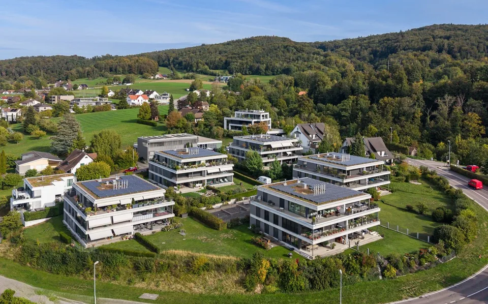 Appartamento esclusivo di 4,5 locali con giardino, molto spazio, verde, luce e privacy – foto 21 di 26