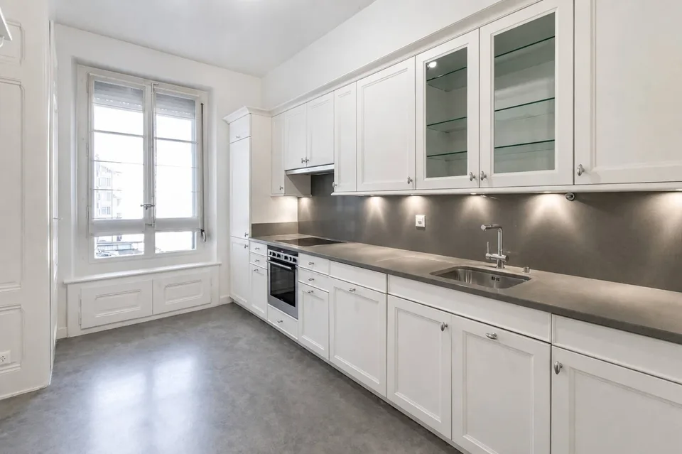 Bright 5.5-room apartment in Geneva, Rue de Lausanne – photo 9 of 10