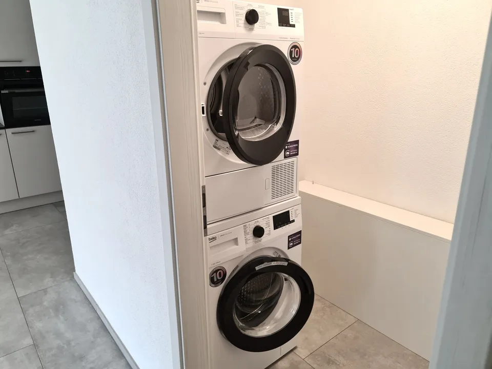 A louer magnifique appart. de 2,5 pièces dans immeuble comme neuf avec place de parc dans le garage – photo 6 sur 14