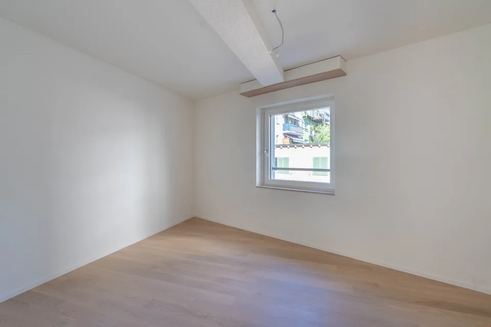 ZENTRAL & NEUWERTIG – Foto 2 von 5