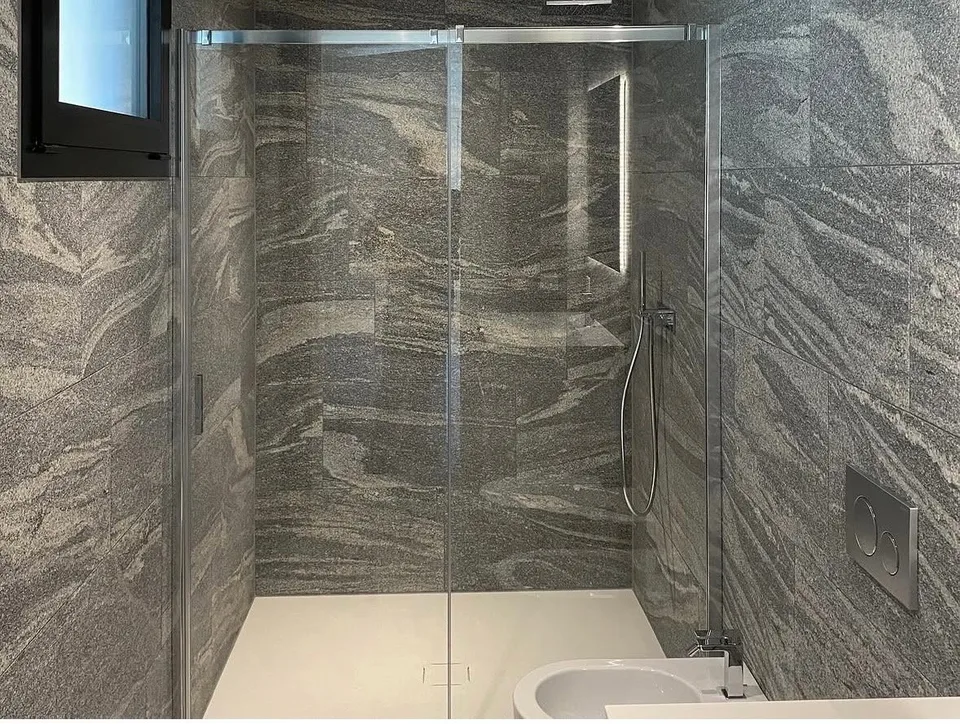 MONTE CARASSO - ÉLÉGANT 3.5 PIÈCES EN LOCATION – photo 8 sur 11