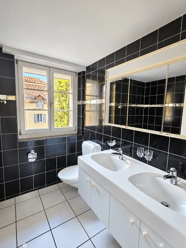 Vielseitiges Dreifamilienhaus – ideal als Anlageobjekt oder Mehrgenerationenhaus – Foto 7 von 9