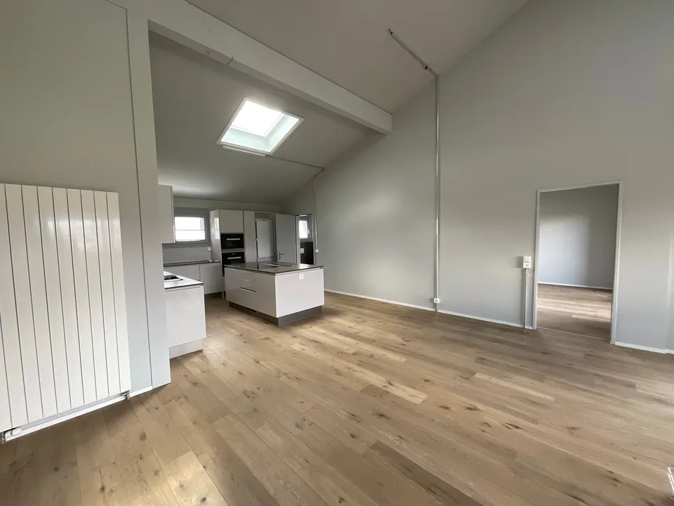 unique loft apartment in a quiet neighborhood – photo 2 of 9