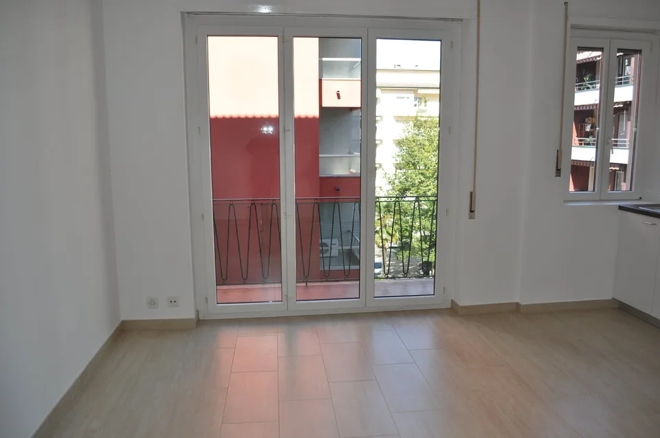 Einzelzimmer teilweise möbliert in Lugano, sofort verfügbar – Foto 3 von 6