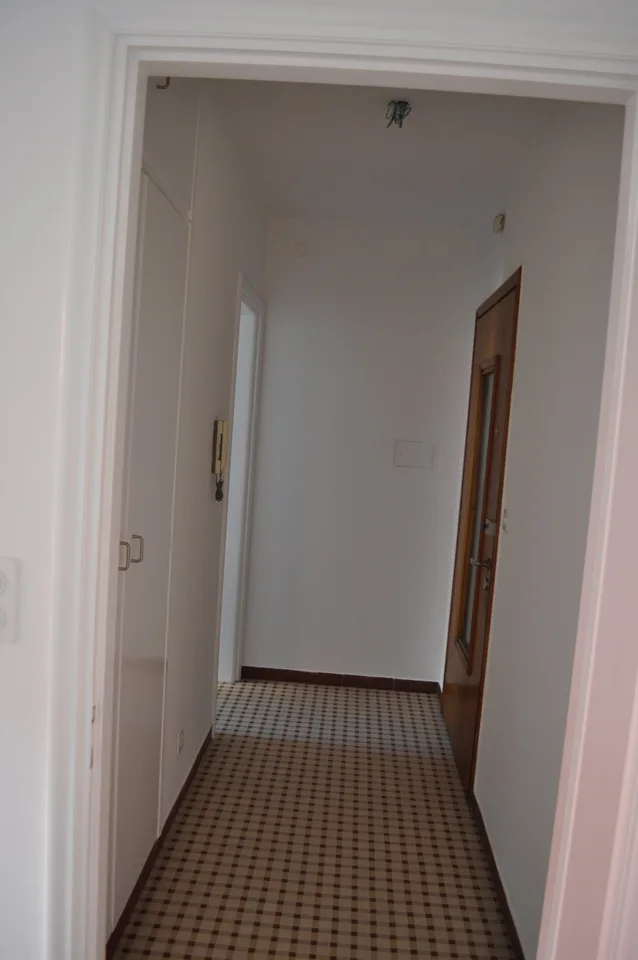 Einzelzimmer teilweise möbliert in Lugano, sofort verfügbar – Foto 6 von 6