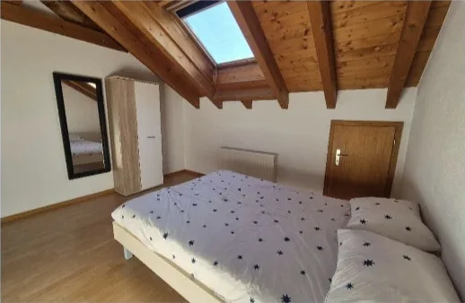 Charmant appartement de 3.5 pièces avec mezzanine – photo 3 sur 7