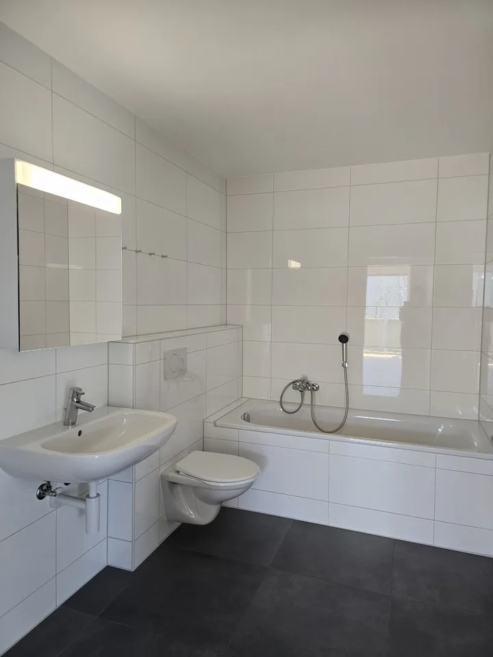 Wohnung mit 4,5 Zimmern im 1. Stock, 100 m2, mit Aufzug – Foto 7 von 13