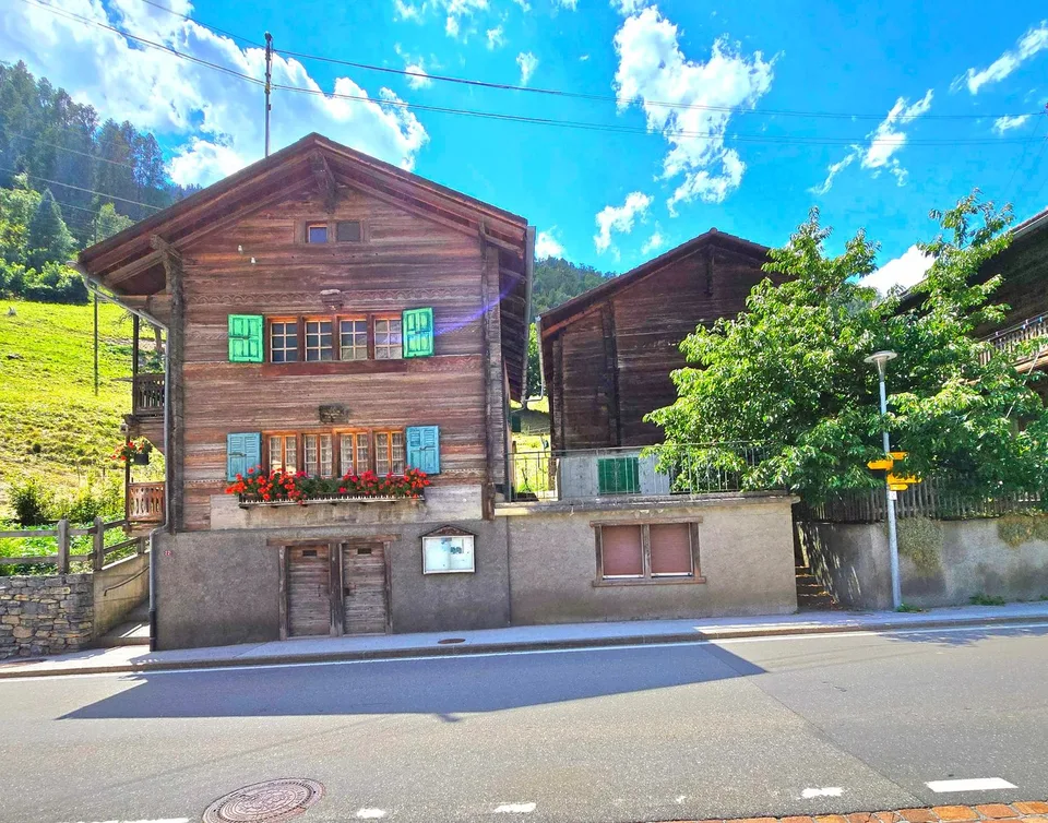 Appartamento duplex da ristrutturare con terrazza e annessi a La Luette nel cuore del Val d'Hérens – foto 3 di 20