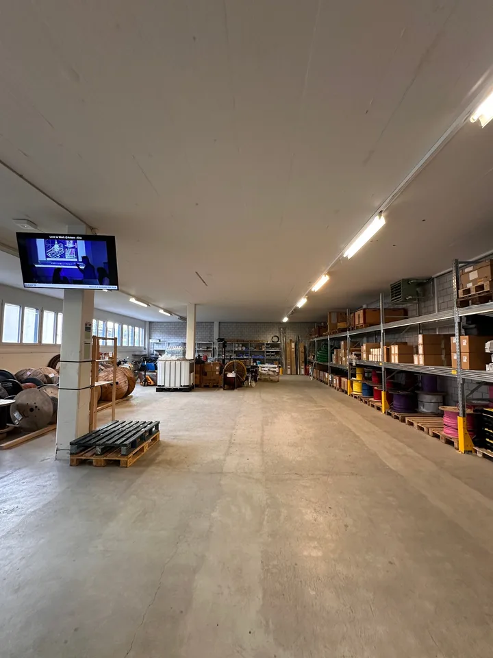 Spazio commerciale e al dettaglio in Allmendstrasse 38 a Fehraltorf – foto 6 di 8
