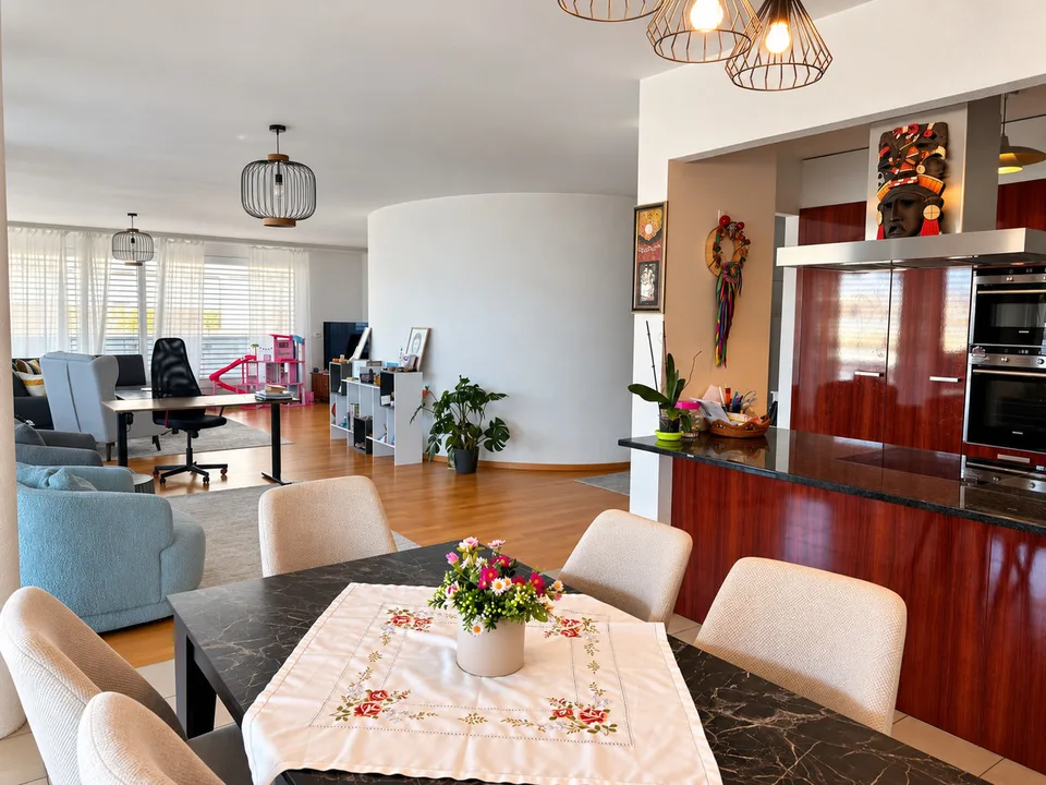 EXCLUSIVITÉ : Appartement de 6 pièces en Attique – Foto 3 von 9