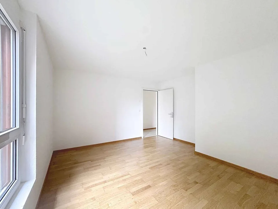 Spacieux 4.5 pièces de 127 m2 avec grande terrasse – Foto 18 von 21