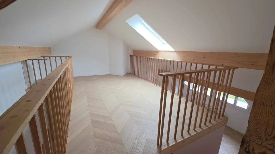 ELEGANT ATTIC OF HIGH STANDARD, COMPLETELY RENOVATED – photo 6 of 11