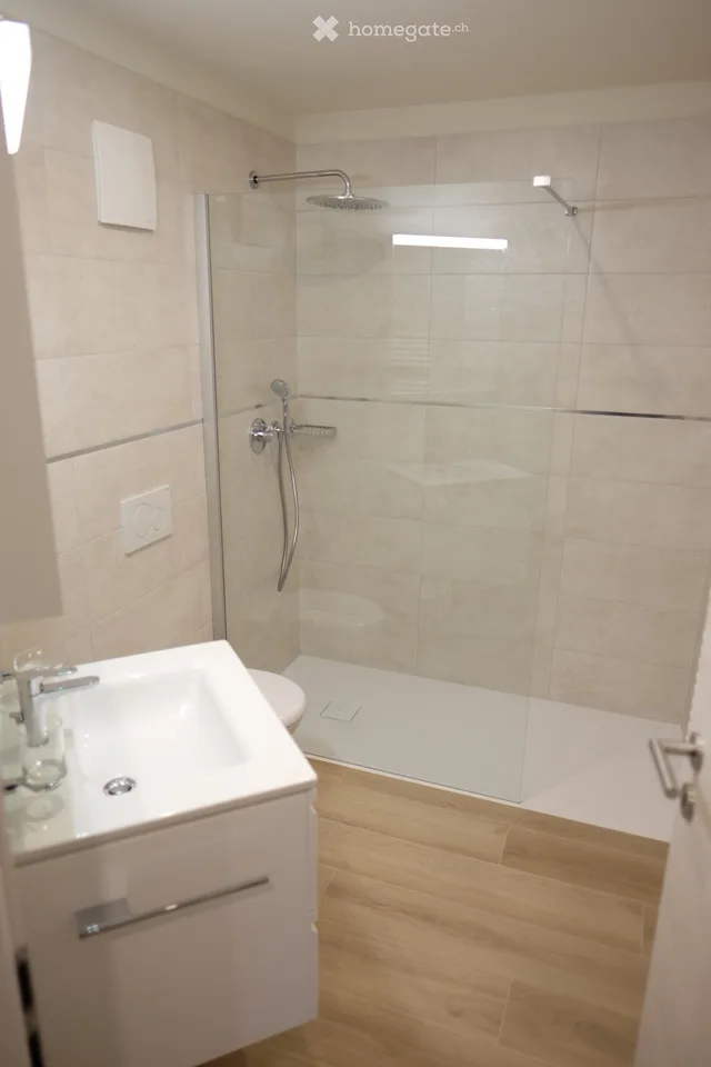 Wohnung mit 4 Zimmern in Breno – Foto 4 von 5