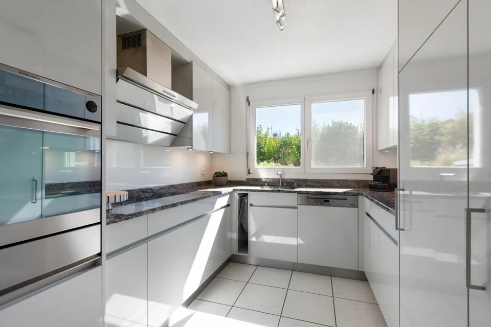Maison de rangée de 5½ pièces avec un terrain généreux – photo 5 sur 26