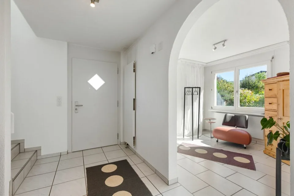 Maison de rangée de 5½ pièces avec un terrain généreux – photo 3 sur 26