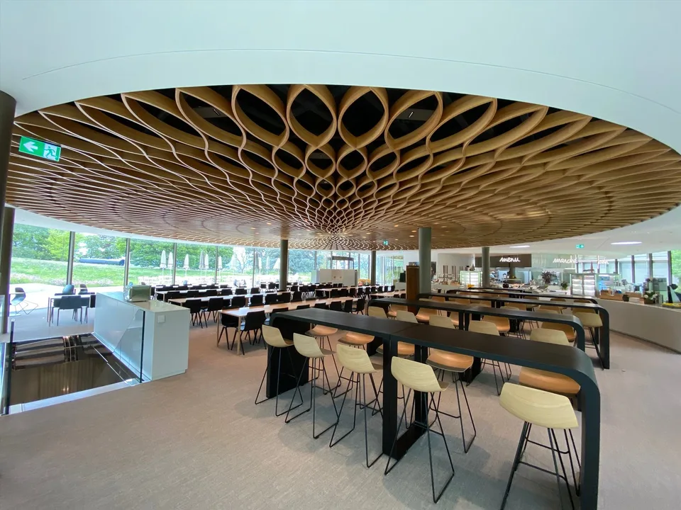 Magnifiques bureaux modernes aménagés selon un concept multispace – foto 8 di 11