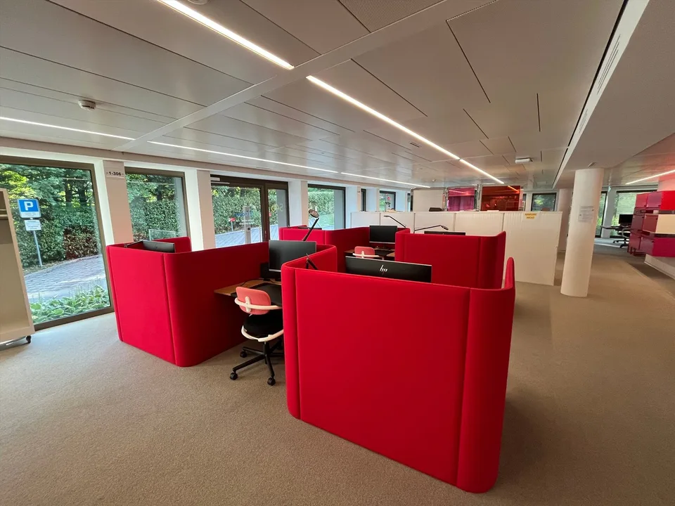 Magnifiques bureaux modernes aménagés selon un concept multispace – foto 5 di 11