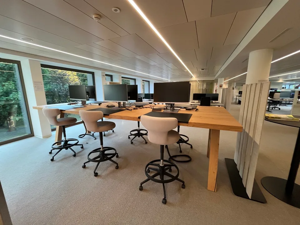 Magnifiques bureaux modernes aménagés selon un concept multispace – foto 6 di 11