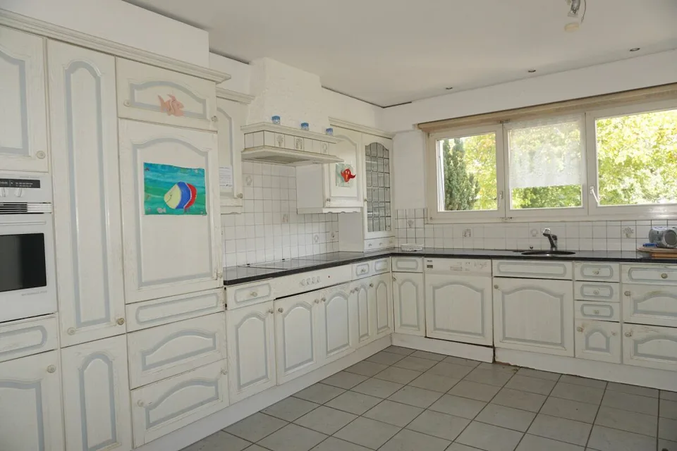 ARI-264 - Villa d'architecte sur un terrain de 1'661 m2 à Courtételle – photo 6 sur 15