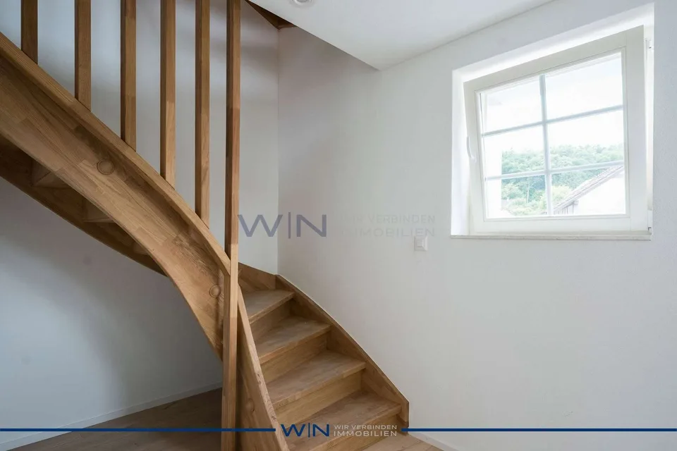 First occupancy: Luxury empire or rental property – photo 8 of 10