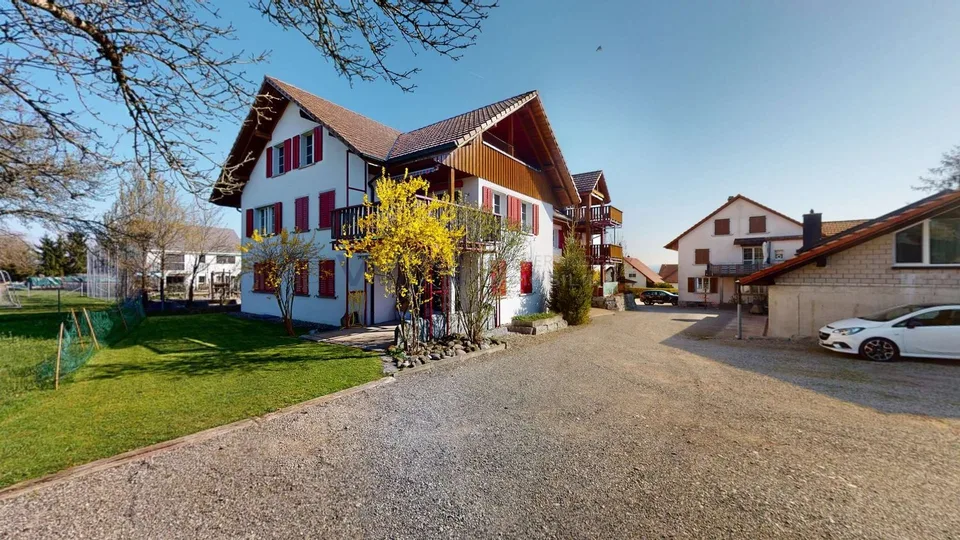 Arbres fruitiers devant la porte, Frauenfeld en quelques minutes – photo 4 sur 13