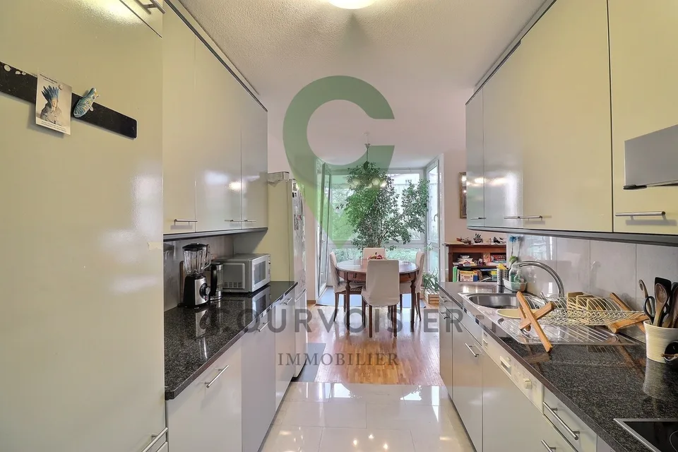 BEL APPARTEMENT DE 4,5 PIECES A NYON – Foto 4 von 13