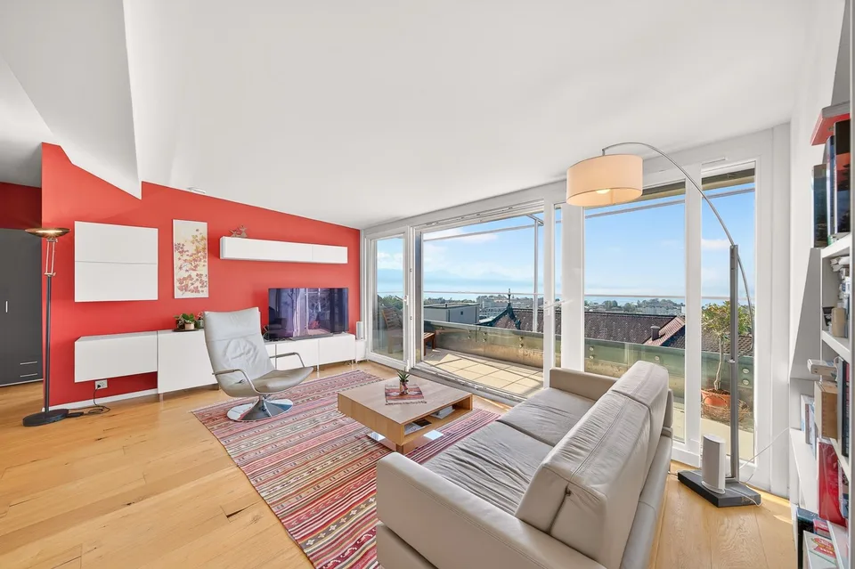 Prachtiges 3,5-Zimmer-Attikapartment mit Panoramablick auf den See und die Berge im Herzen von Lausanne – Foto 4 von 18