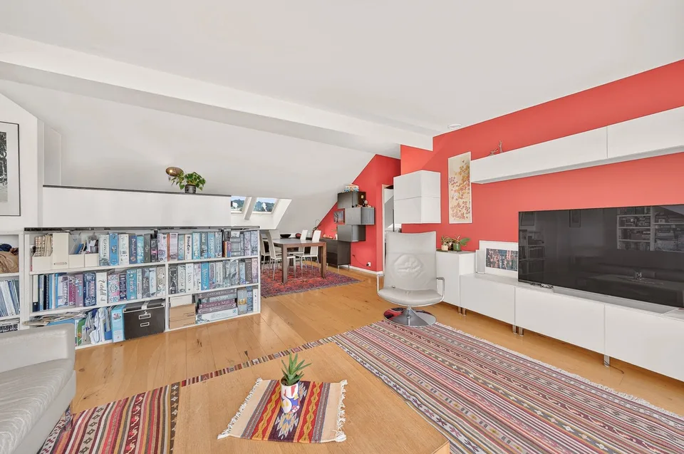 Prachtiges 3,5-Zimmer-Attikapartment mit Panoramablick auf den See und die Berge im Herzen von Lausanne – Foto 5 von 18