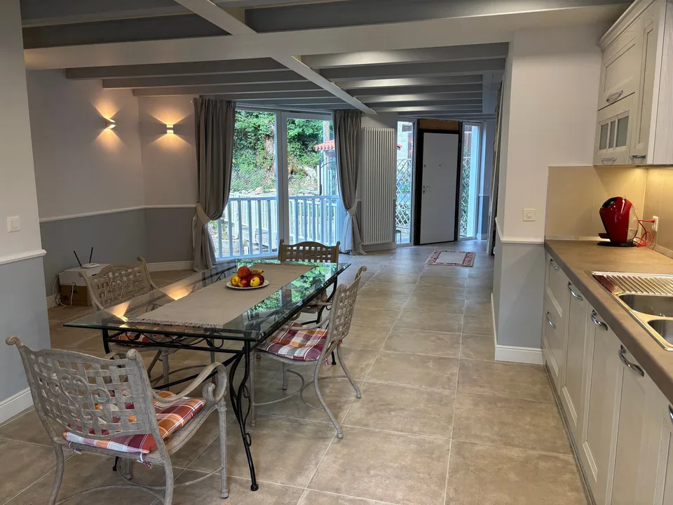 Graziosa casa con terrazzo, doppio box auto + posteggio / Ferienhaus in Der Nähe von Figino/Lugano – Foto 3 von 10