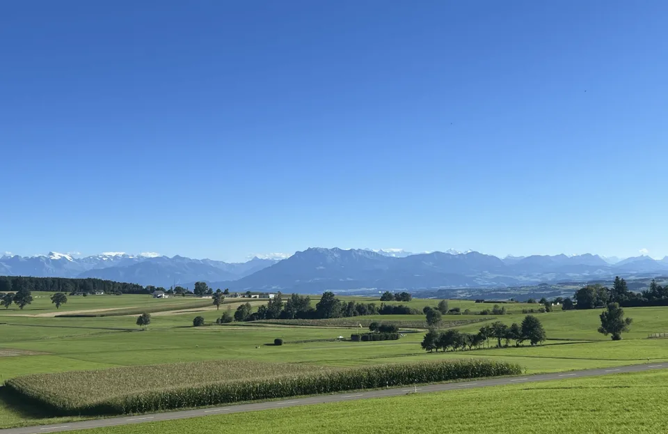 IDYLLE FAMILIALE EXCLUSIVE - SITUATION DE PREMIER ORDRE DEVANT UN PANORAMA ALPIN – photo 3 sur 12