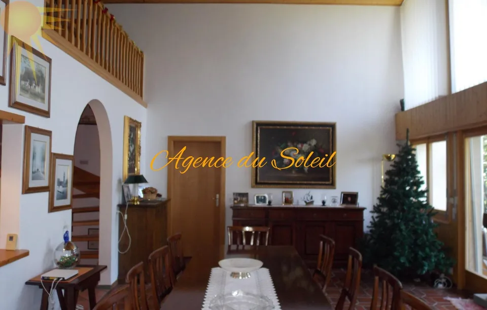 Sehr schönes Chalet mit 7,5 Zimmern auf einem großen, baumgesäumten Grundstück! – Foto 7 von 13