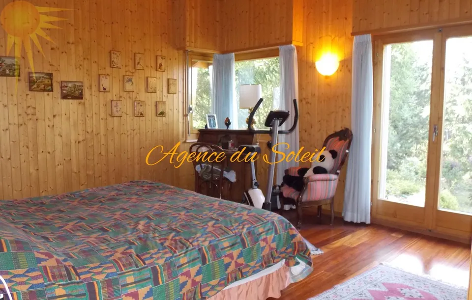 Sehr schönes Chalet mit 7,5 Zimmern auf einem großen, baumgesäumten Grundstück! – Foto 11 von 13