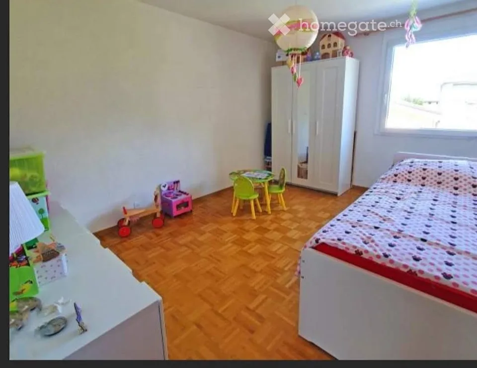 Helles Apartment in ruhiger Lage, Zentrum von Fully – Foto 6 von 15