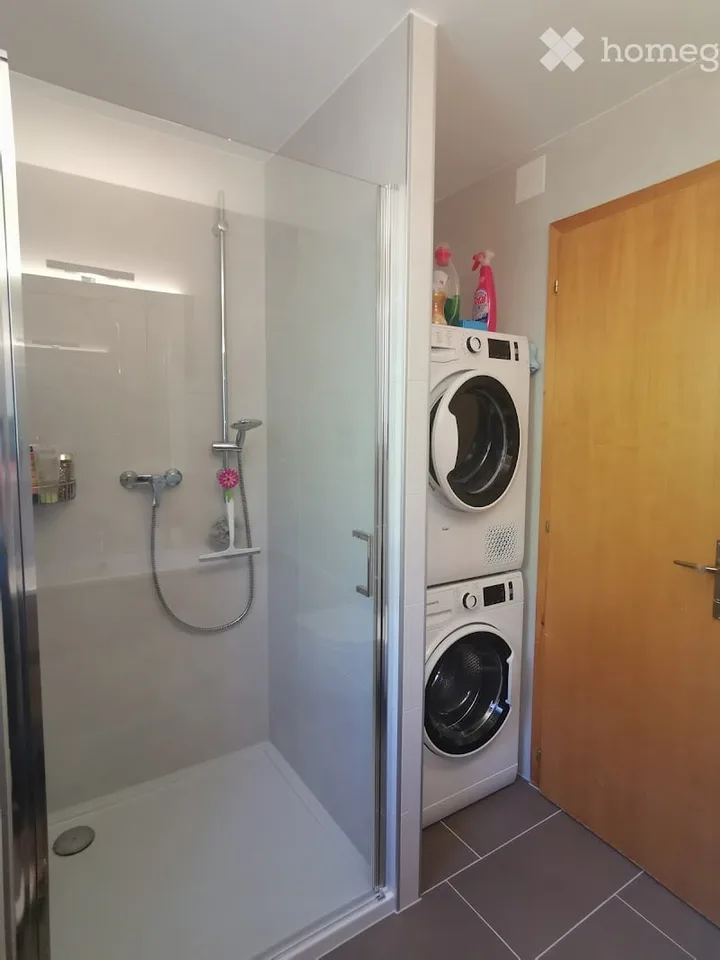 Helles Apartment in ruhiger Lage, Zentrum von Fully – Foto 9 von 15