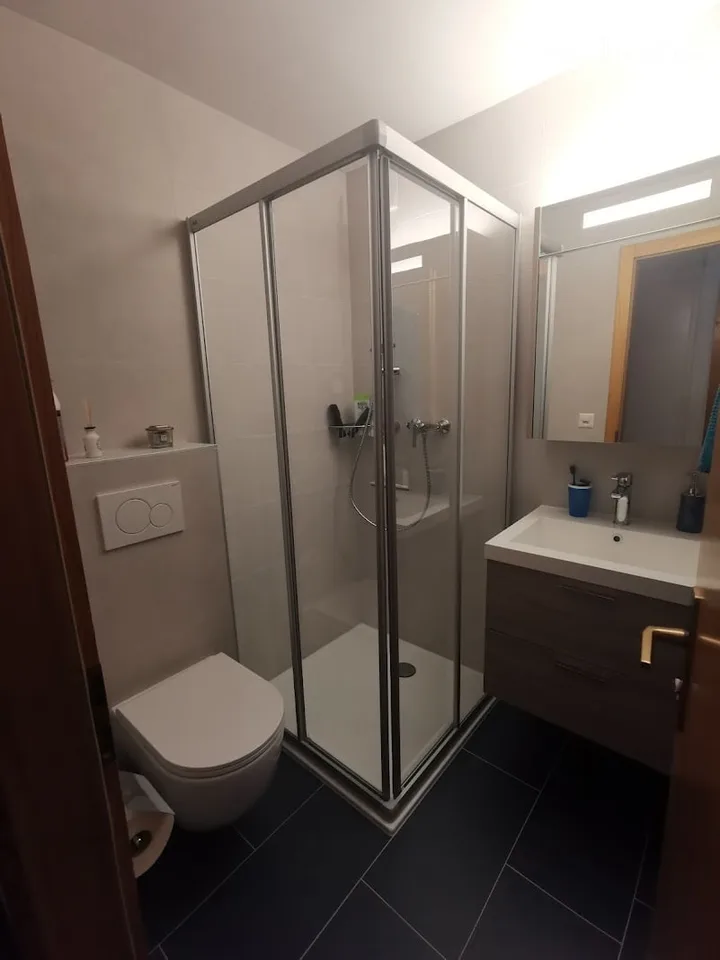 Helles Apartment in ruhiger Lage, Zentrum von Fully – Foto 10 von 15