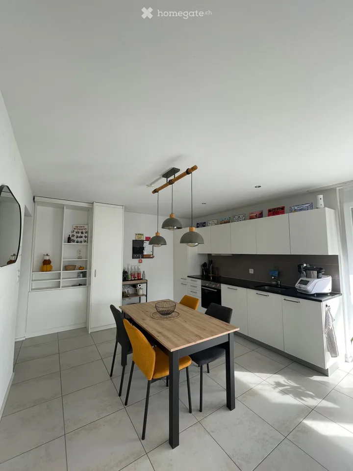 Übernahme des Mietvertrags - Modernes und helles 3,5-Zimmer-Apartment – Foto 2 von 5