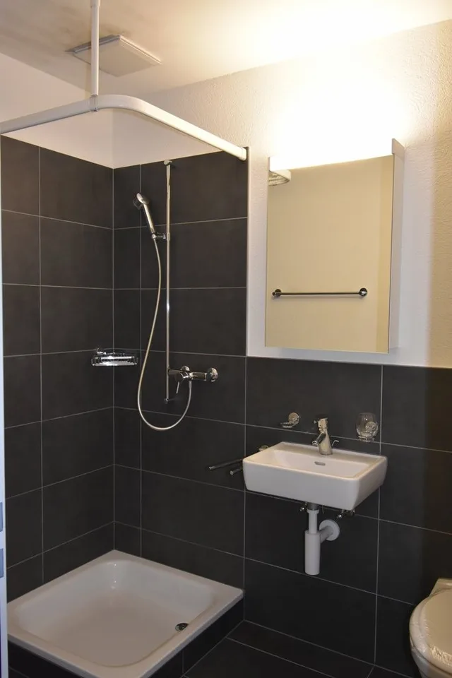 Moderne Wohnung in grüner Umgebung – Foto 6 von 7