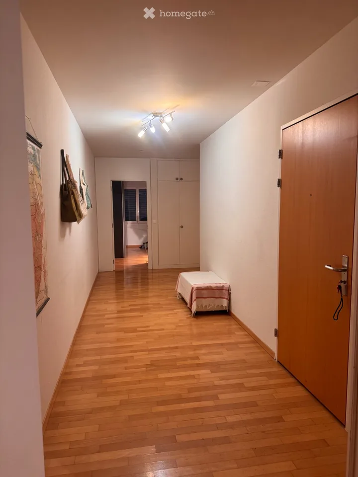 möblierte 2.5 Zimmerwohnung zur Untermiete – Foto 2 von 5